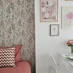 Apartamento Cozy Little Parisian Nest, Perfect For 2 People Paris
