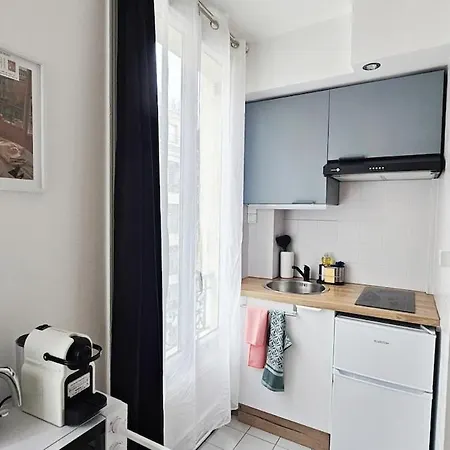 Cozy Little Parisian Nest, Perfect For 2 People * Paris